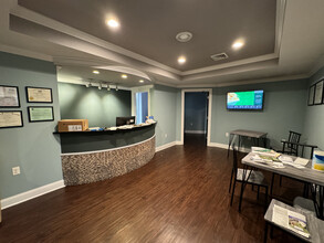 945 E Haverford Rd, Bryn Mawr, PA for lease Lobby- Image 1 of 9