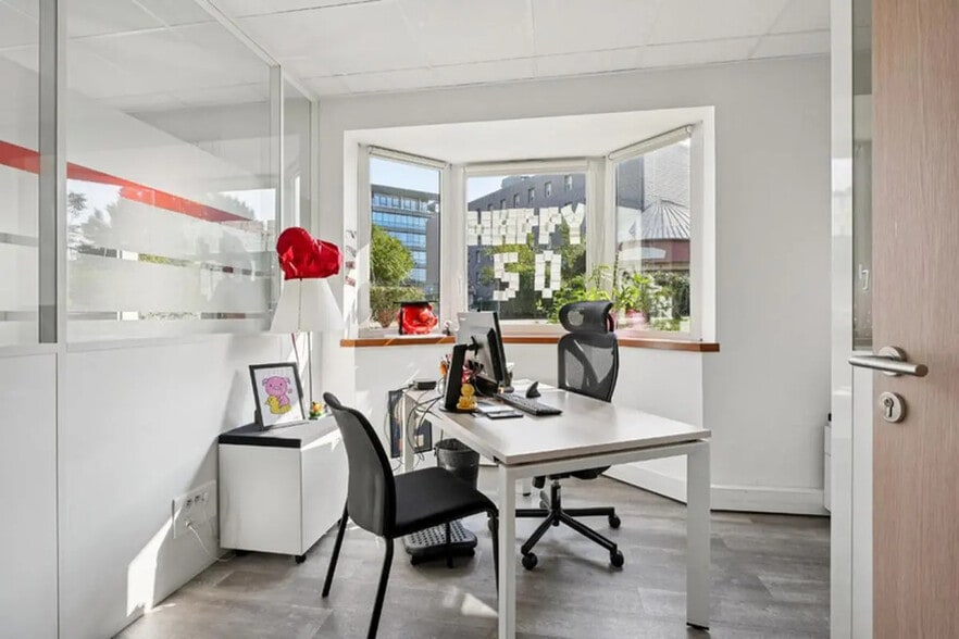 213 Rue De Gerland, Lyon for lease - Interior Photo - Image 2 of 14