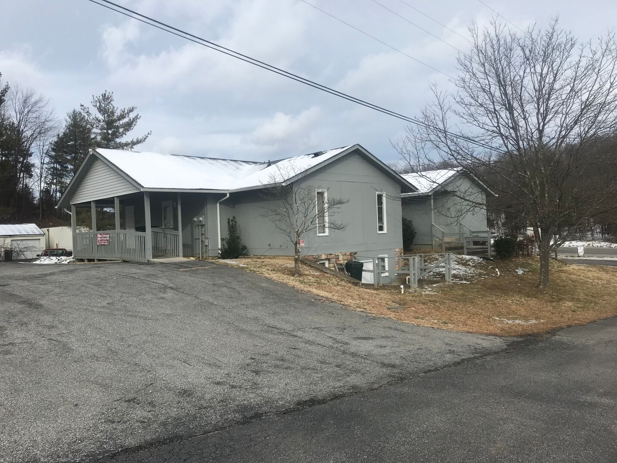 2328 Peters Creek Rd, Roanoke, VA 24017 Office for Sale