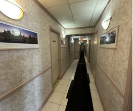 246 Mineola Blvd, Mineola, NY for lease Interior Photo- Image 1 of 4