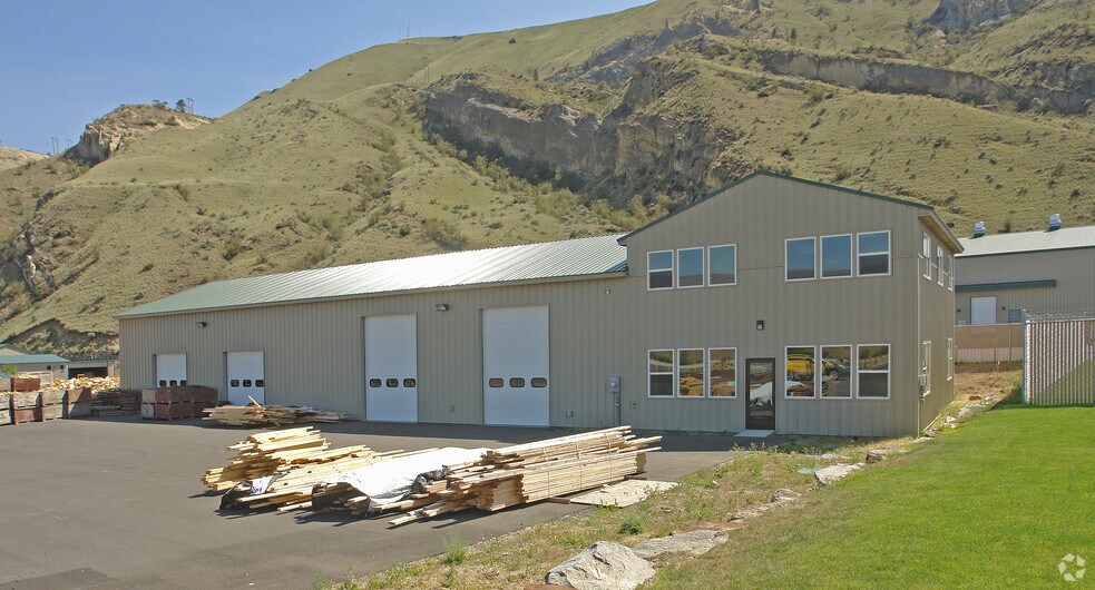 262 Appleyard Dr, Wenatchee, WA for sale - Primary Photo - Image 1 of 1