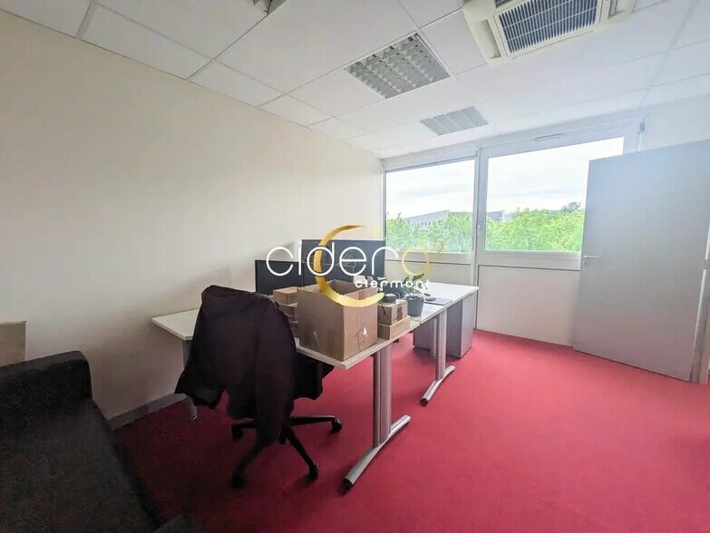 Office in Clermont-Ferrand for lease - Interior Photo - Image 3 of 5