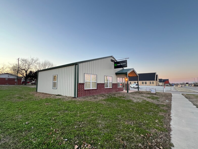 503 S Mekusukey Ave, Wewoka, OK for sale - Primary Photo - Image 1 of 12