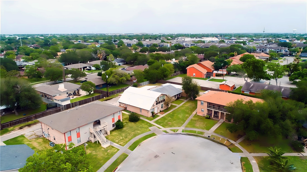 Multi-Family Portfolio in Corpus Christi portfolio of 3 properties for sale on LoopNet.com - Building Photo - Image 3 of 11