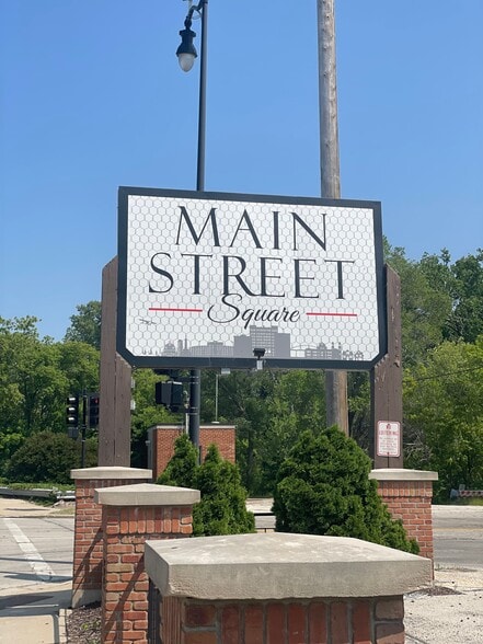 1270 Main St, Green Bay, WI for lease - Building Photo - Image 2 of 2