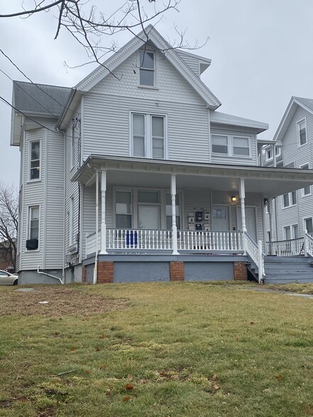 69 Linsley Ave, Meriden, CT for sale - Building Photo - Image 1 of 1