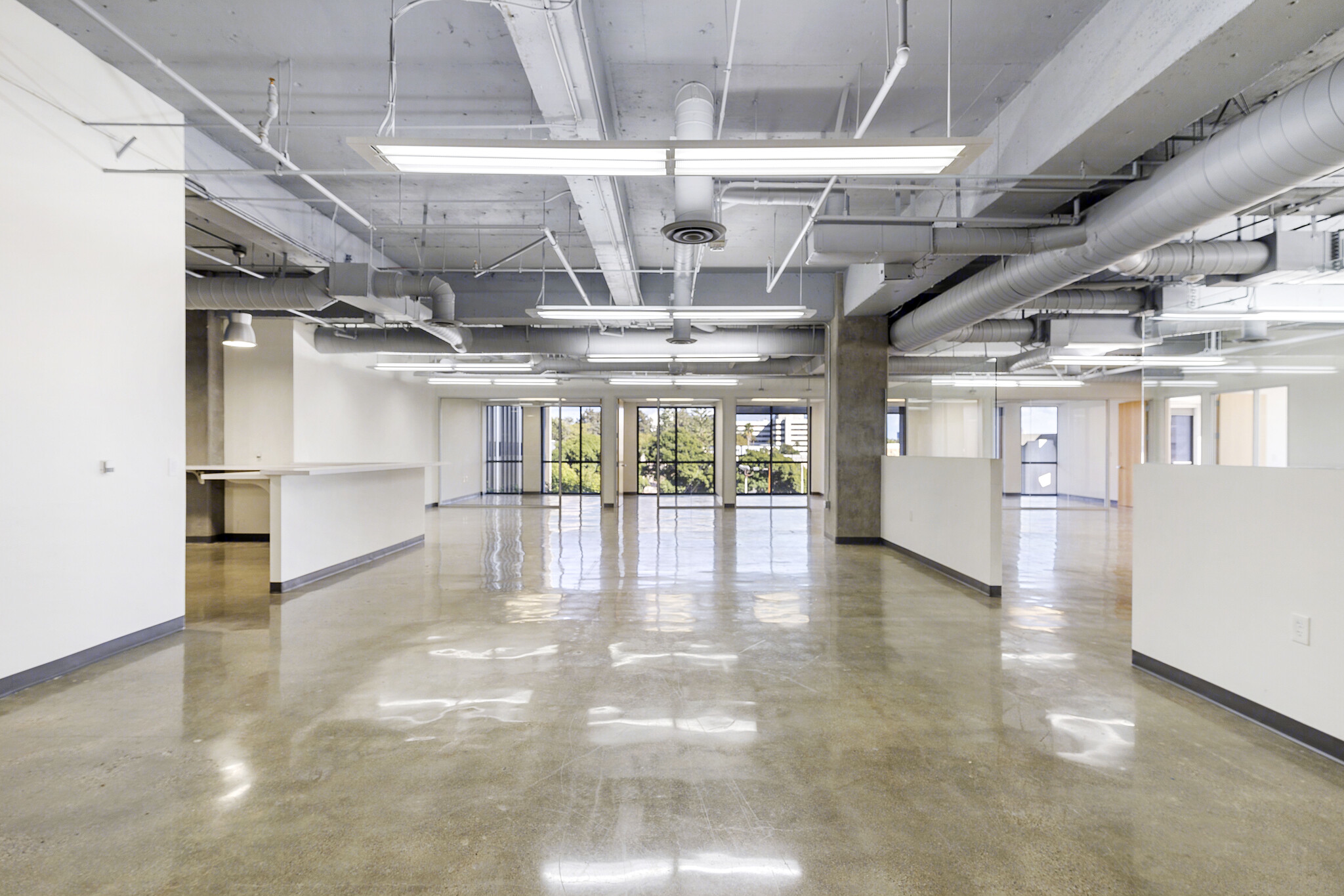 11620 Wilshire Blvd, Los Angeles, CA for lease Interior Photo- Image 1 of 5