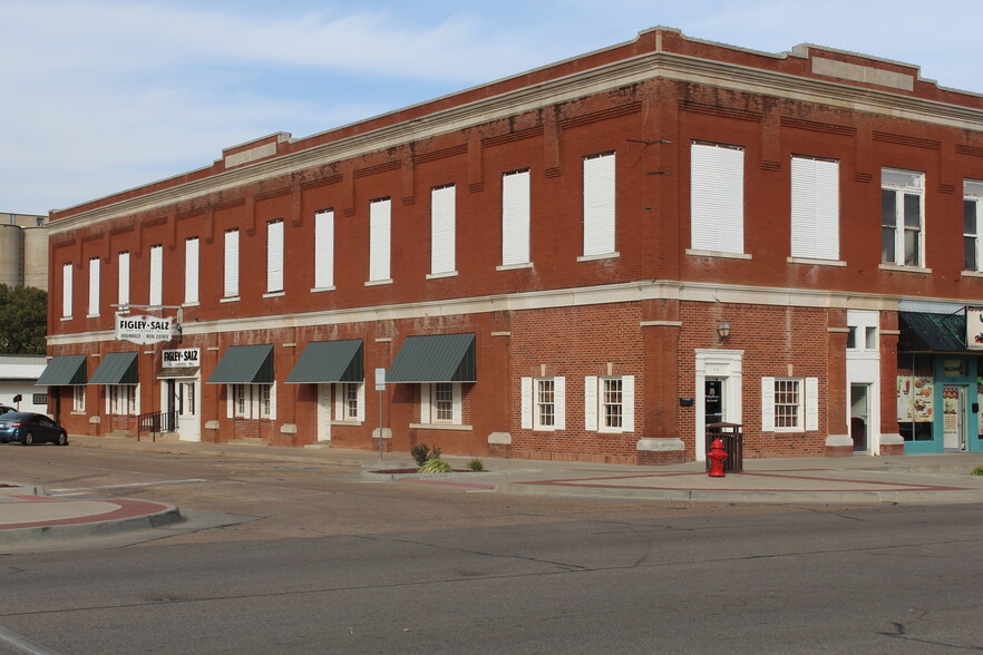 1020 10th St, Woodward, OK for sale - Building Photo - Image 1 of 74