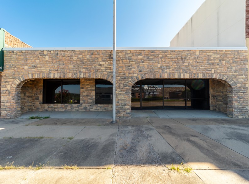 17 E Carl Albert Pky, McAlester, OK for sale - Primary Photo - Image 1 of 1