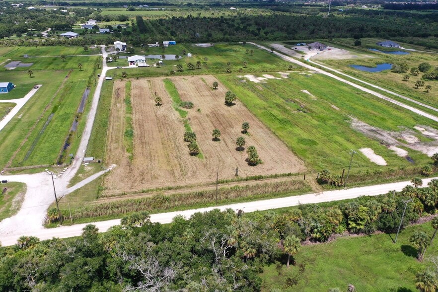 6140 21st SW ST, Vero Beach, FL for sale - Building Photo - Image 3 of 30