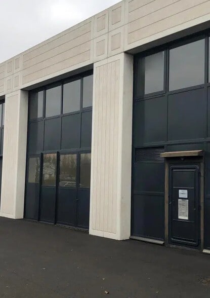 Rue Du Gros Murger, Herblay-sur-Seine for lease - Building Photo - Image 2 of 7