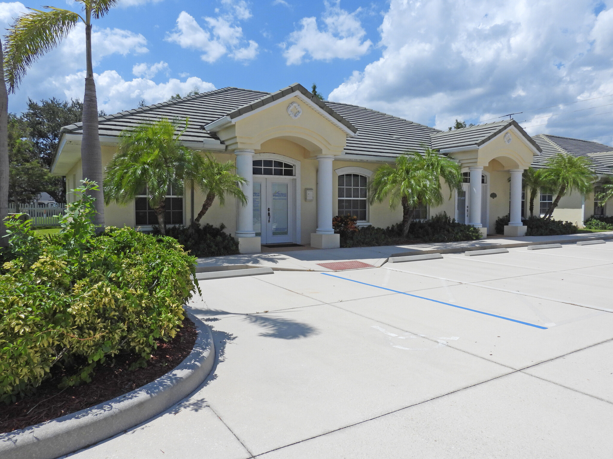 1209-1211 Admiralty Blvd, Rockledge, FL for sale Building Photo- Image 1 of 1