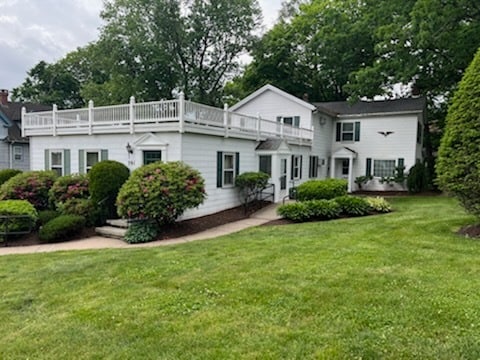 Bristol office building and duplex portfolio of 2 properties for sale on LoopNet.com - Primary Photo - Image 2 of 2