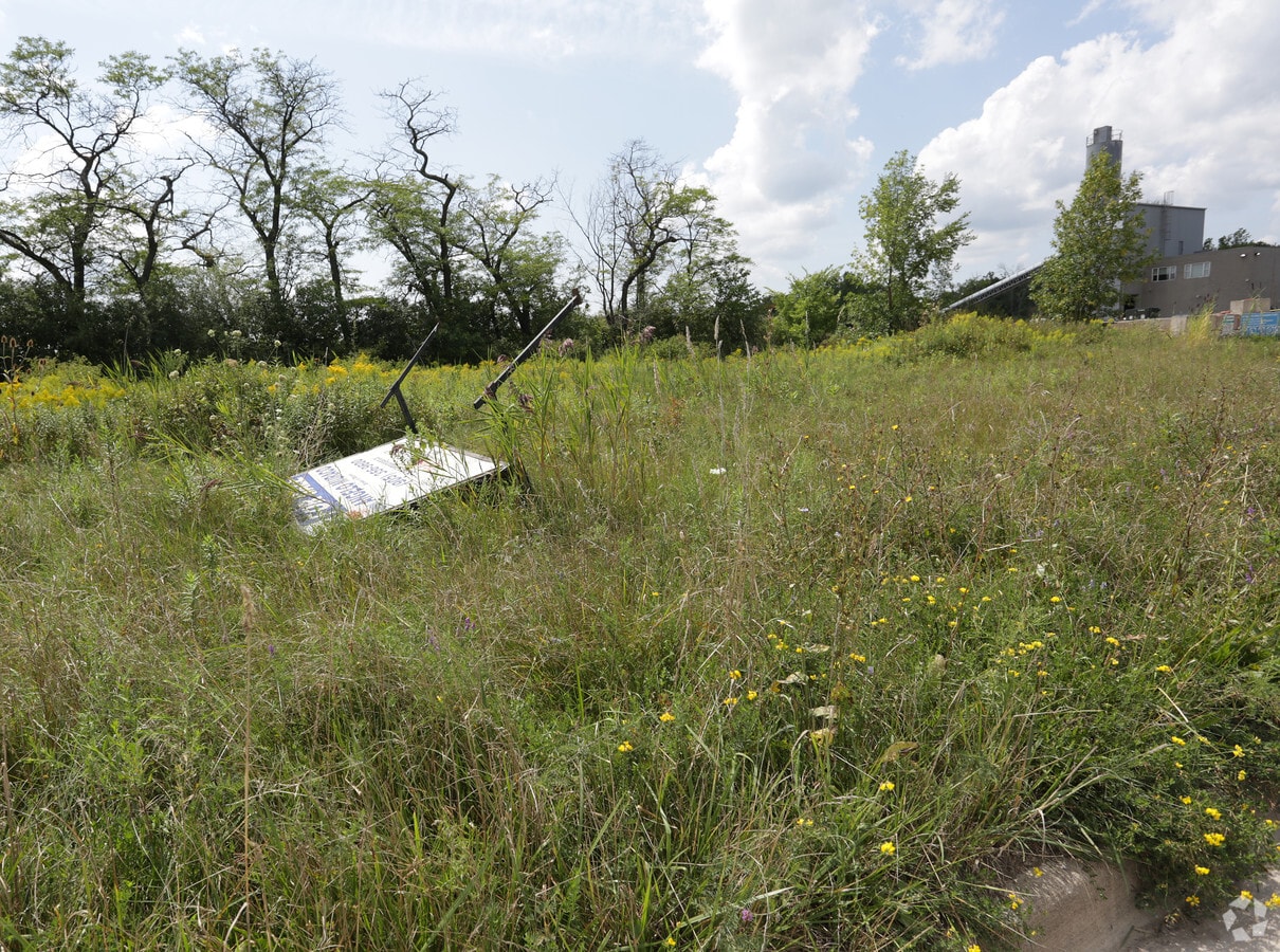 Progress St, Niagara Falls, ON L2E 6X8