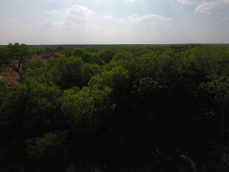 6047 Hwy 281, Three Rivers, TX 78071