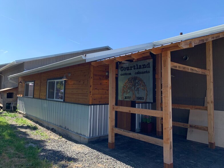 4955 Highbanks Rd, Springfield, OR for sale - Building Photo - Image 1 of 1