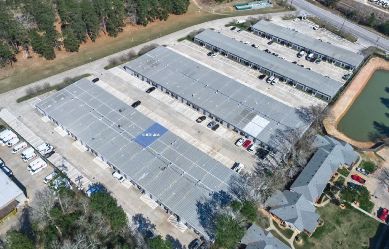 1300 S Frazier St, Conroe, TX for lease Interior Photo- Image 1 of 14