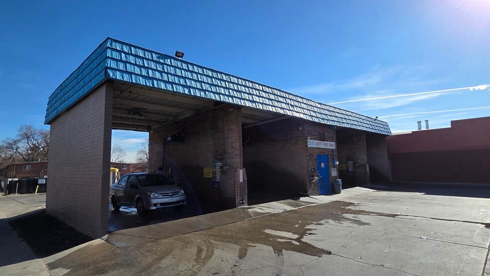 2290 Federal Blvd, Denver, CO for sale - Building Photo - Image 2 of 4