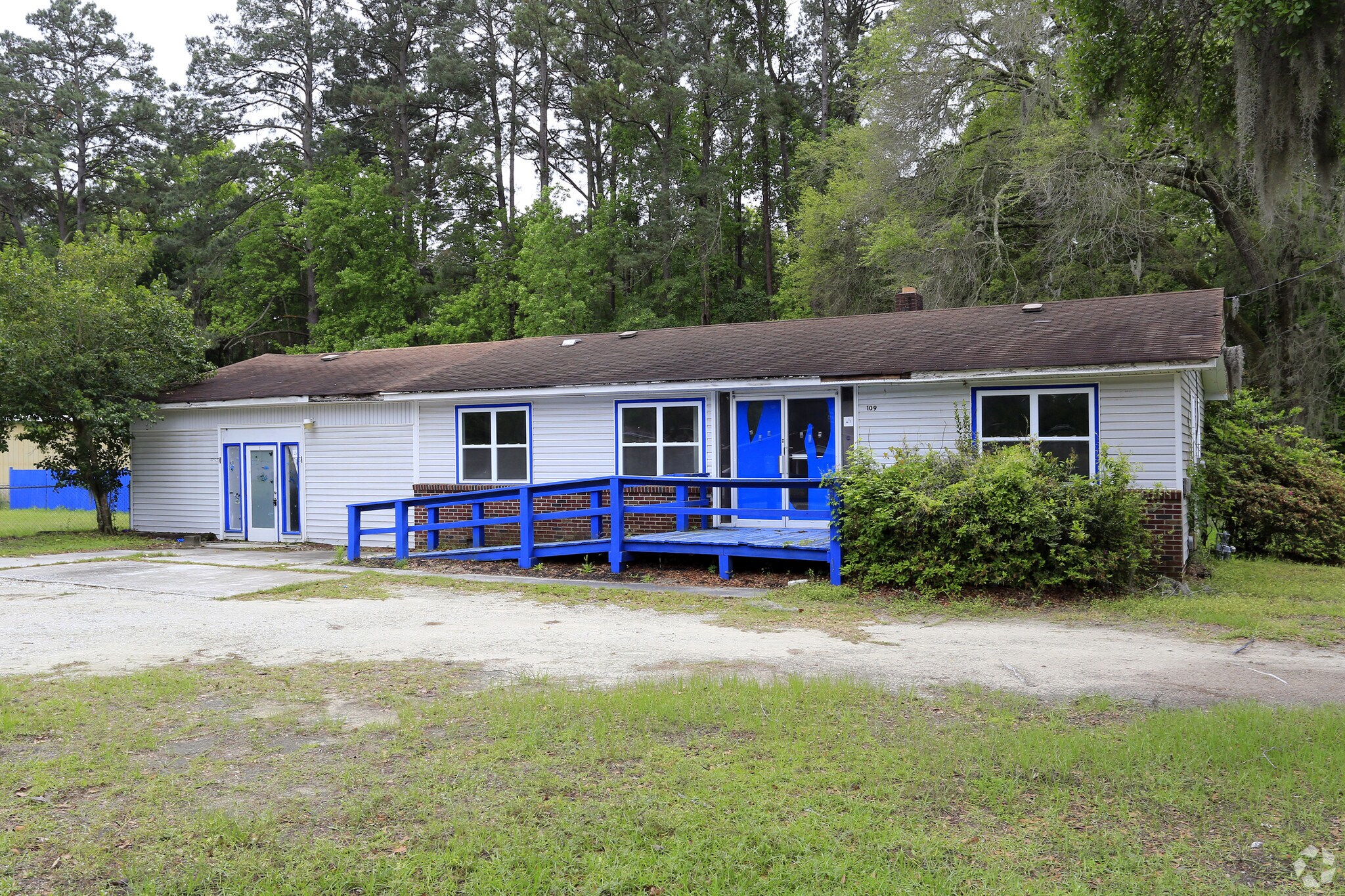 109 Savannah Hwy, Burton Branch, SC for sale Primary Photo- Image 1 of 1