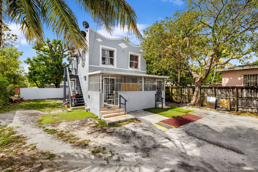 1236 NW 28th St, Miami, FL for sale - Building Photo - Image 3 of 17