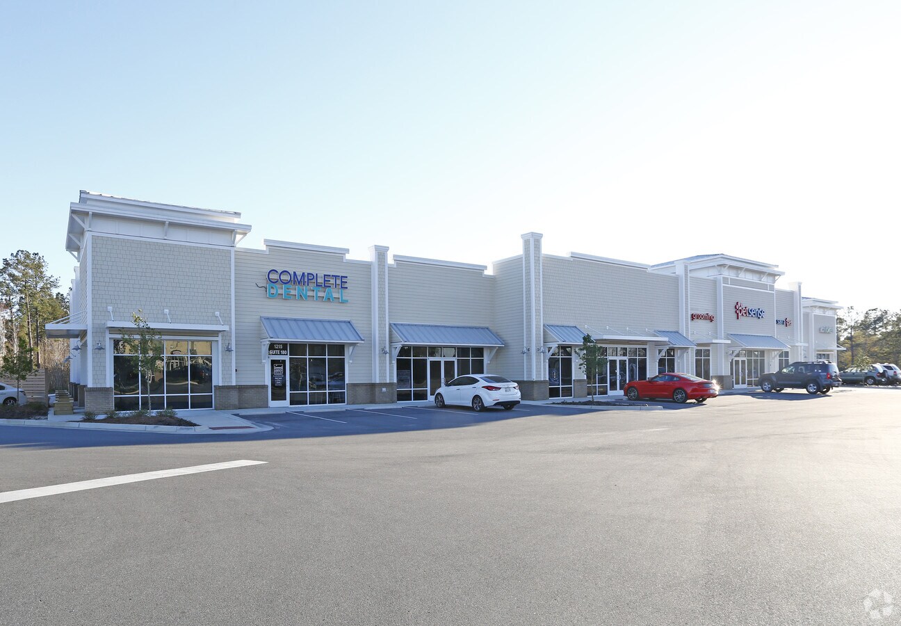 New Point Blvd, Leland, NC 28451