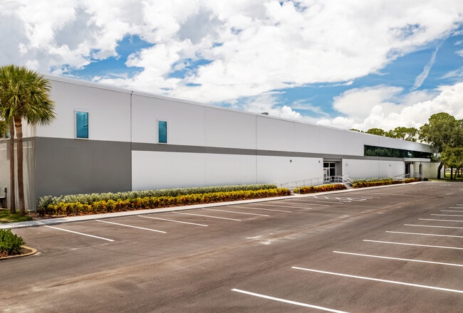More details for 3051 Tech Dr, Saint Petersburg, FL - Flex for Lease