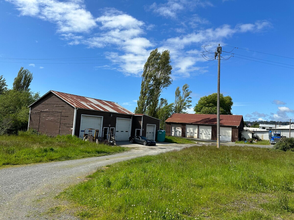 4447 West End, Arcata, CA 95521