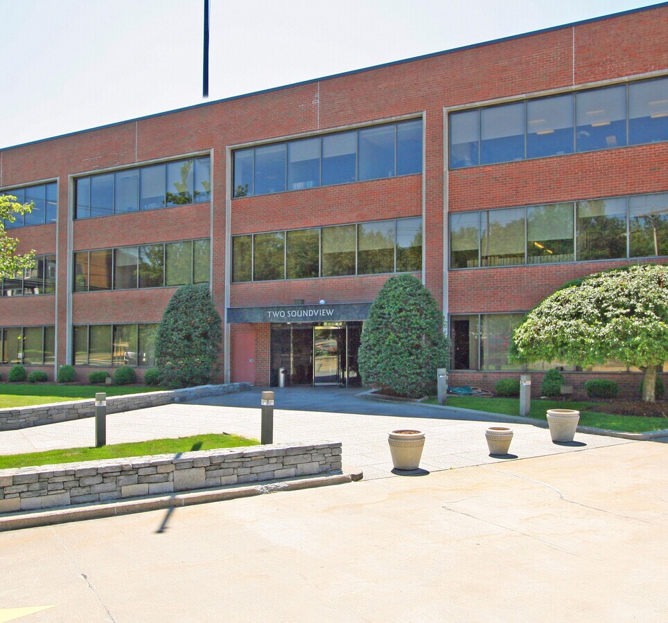 2 Sound View Dr, Greenwich, CT 06830