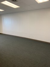 800 E Northwest Hwy, Palatine, IL for lease Interior Photo- Image 2 of 2