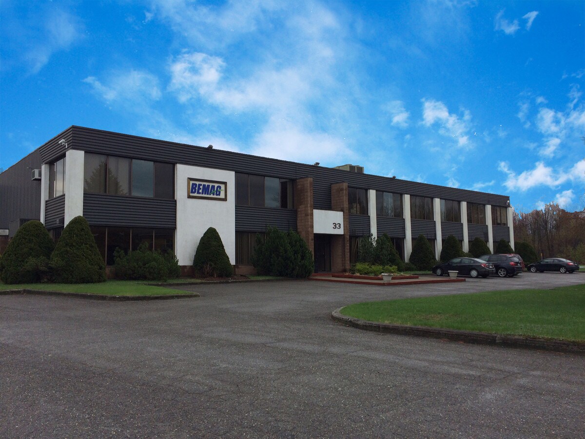 33 Rue Racine, Farnham, QC J2N 3A3