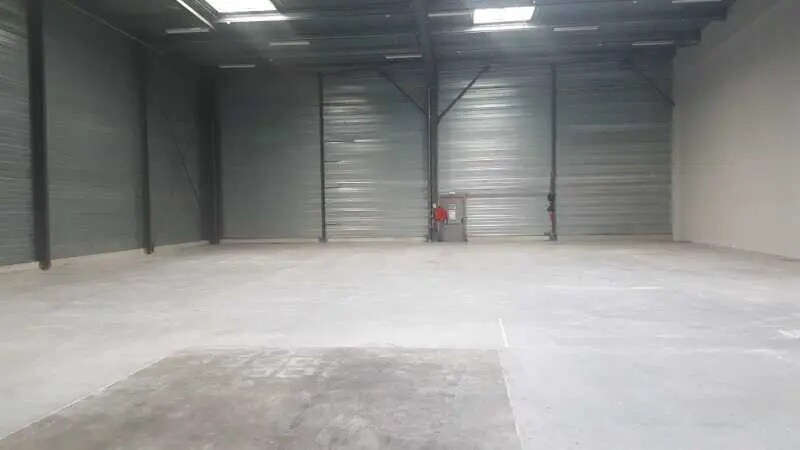 Industrial in Blanquefort for lease - Interior Photo - Image 1 of 48