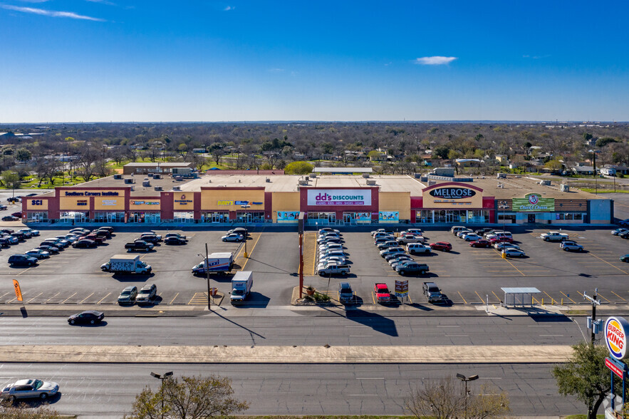 238 SW Military Dr, San Antonio, TX for lease - Building Photo - Image 1 of 6