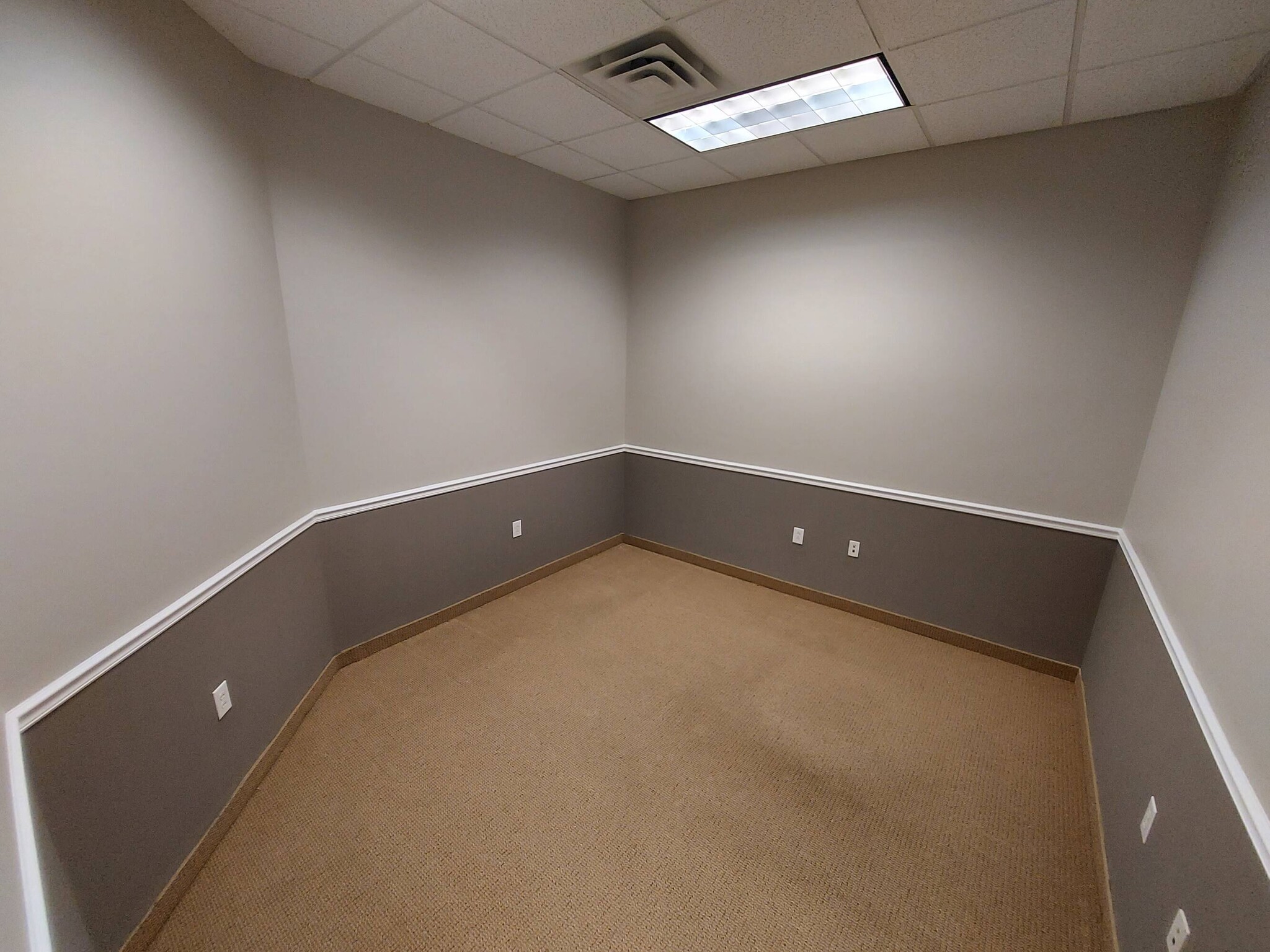 4210 N Roxboro Rd, Durham, NC for lease Interior Photo- Image 1 of 1