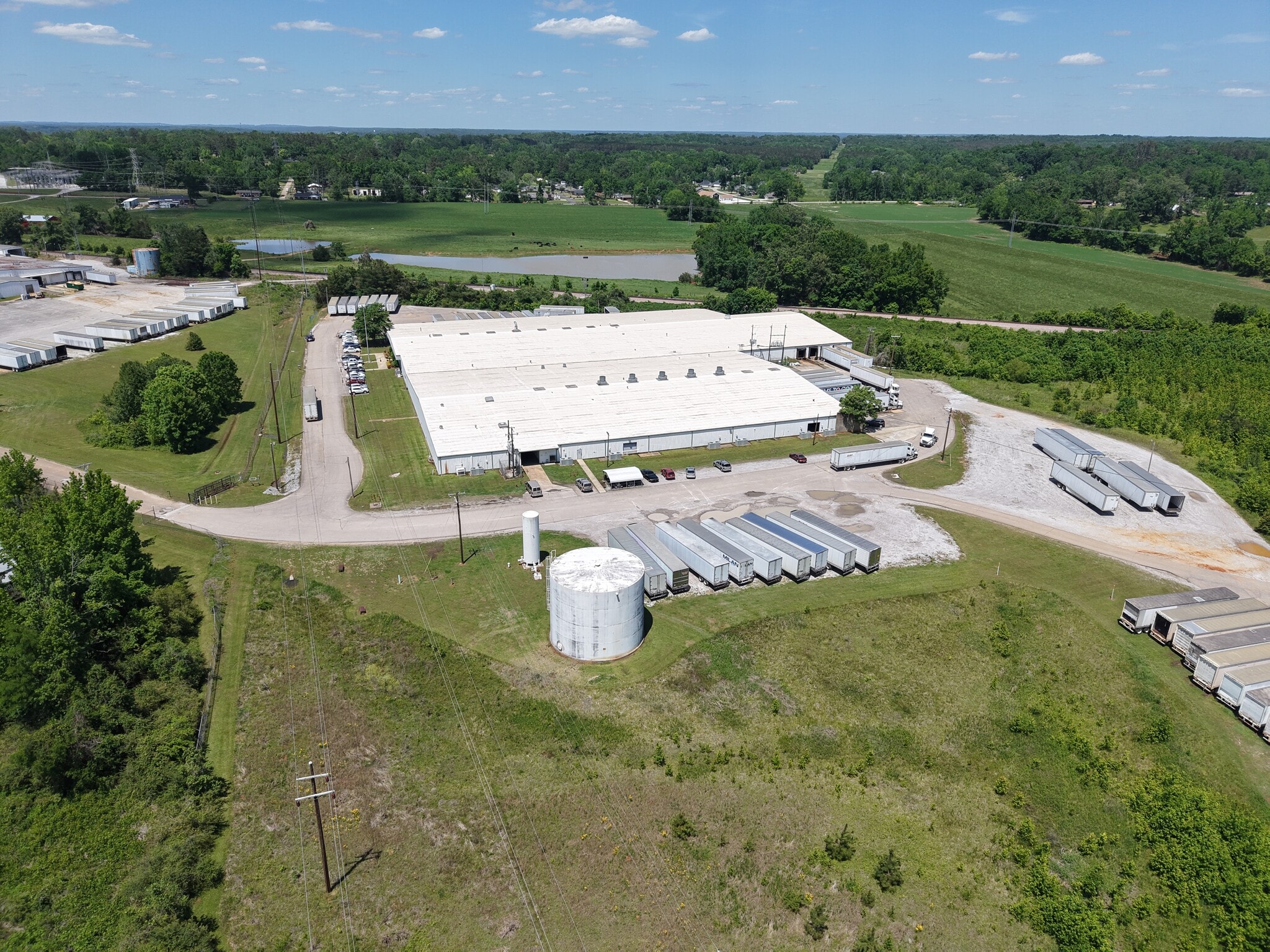 1101 Denmill Rd, New Albany, MS for lease Primary Photo- Image 1 of 4