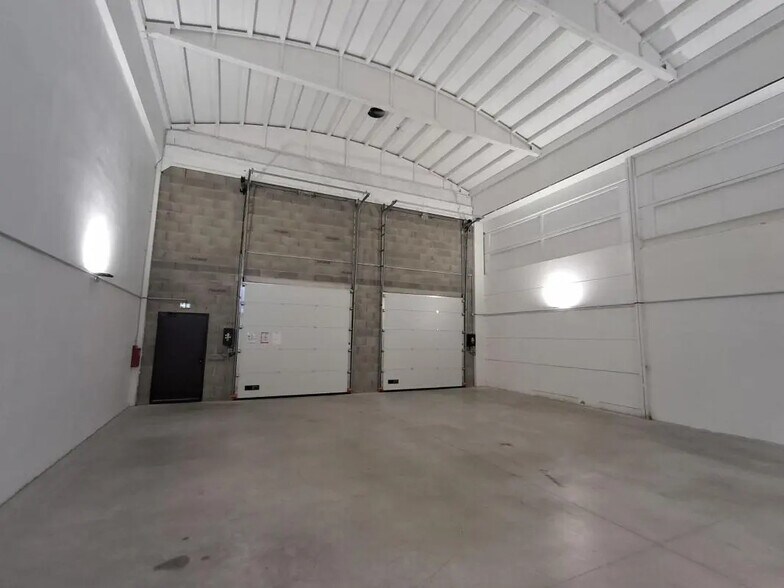 Flex in Villefranche-sur-Saône for sale - Interior Photo - Image 1 of 5