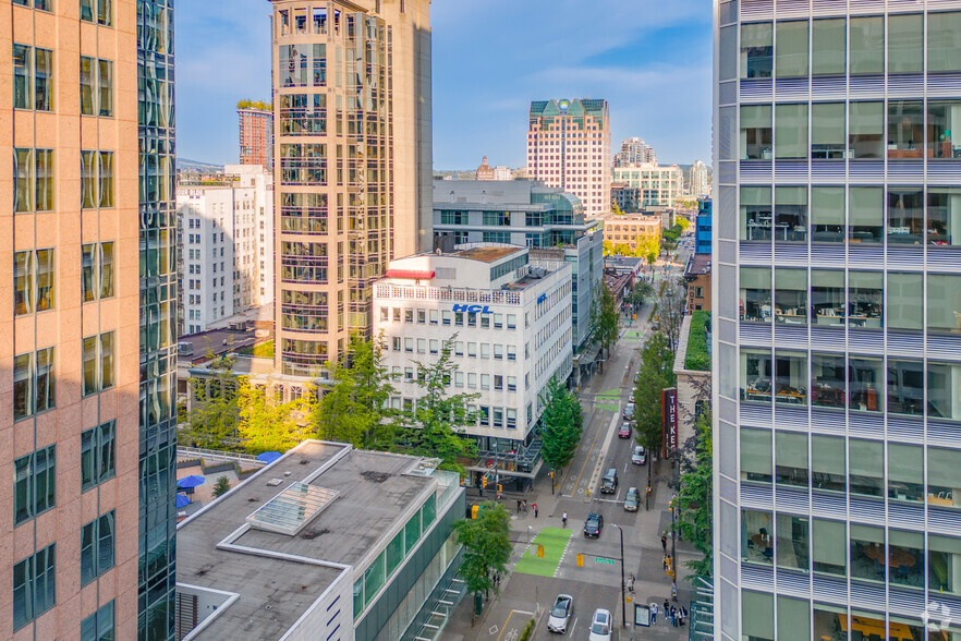 580 Granville St, Vancouver, BC for lease - Aerial - Image 3 of 3