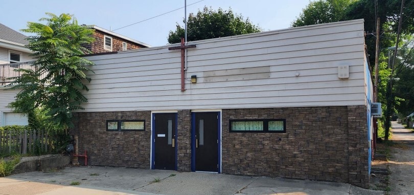 610 Benjamin Ave SE, Grand Rapids, MI for sale - Building Photo - Image 1 of 1