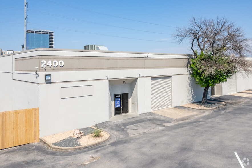 2340 W Braker Ln, Austin, TX for lease - Building Photo - Image 2 of 19