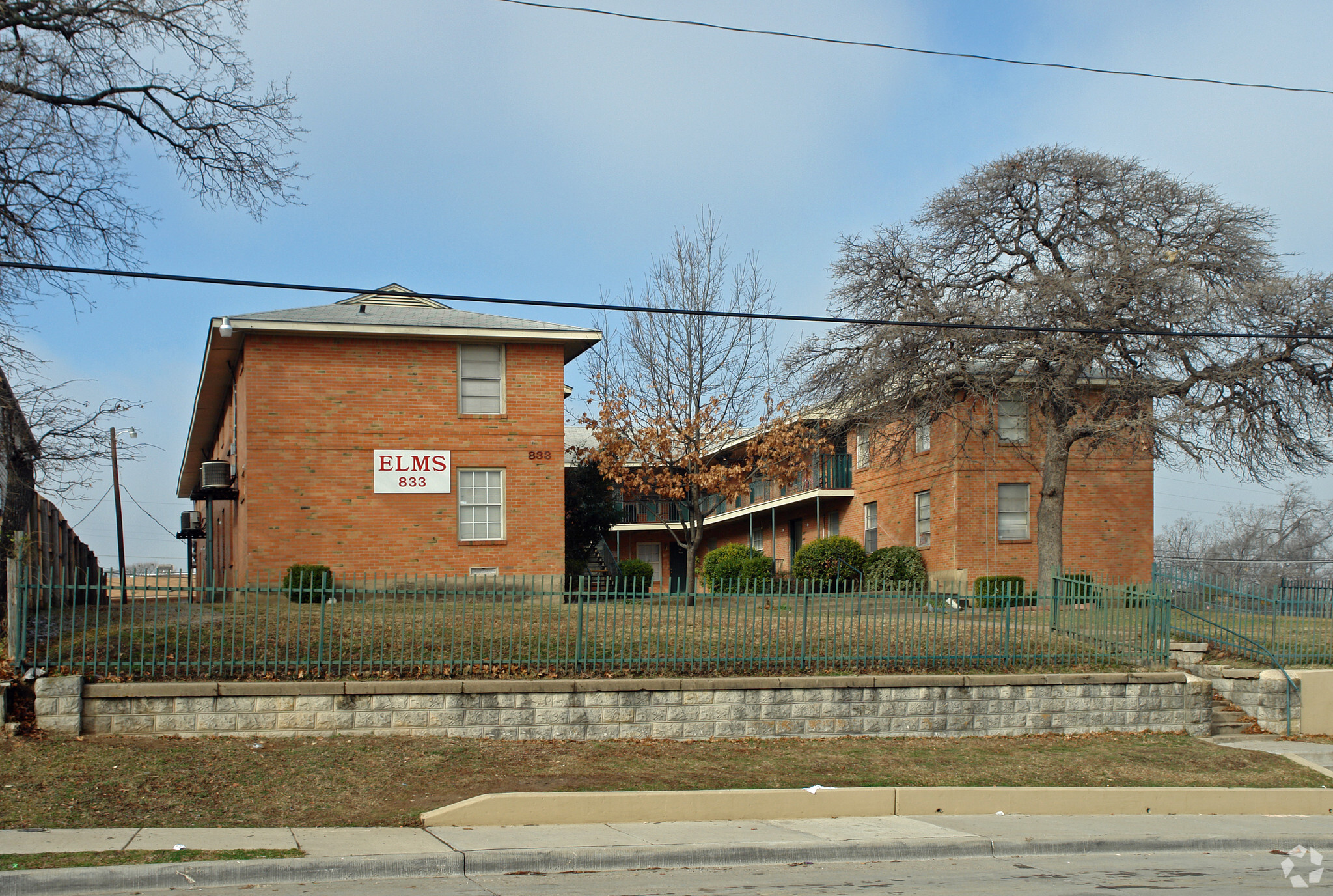 833 N Ewing Ave, Dallas, TX for sale Primary Photo- Image 1 of 3