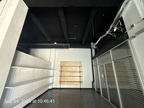 313 S San Pedro Ave, Los Angeles, CA for lease Interior Photo- Image 2 of 9