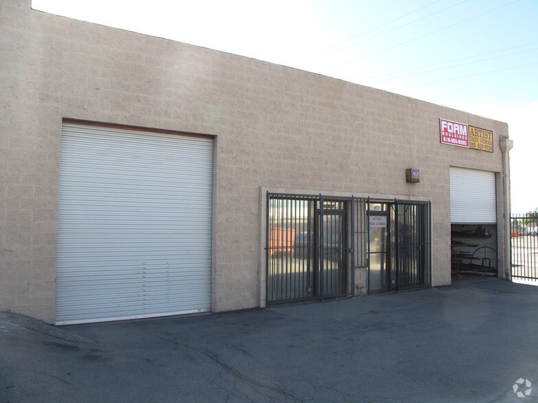 11856 Glenoaks Blvd, San Fernando, CA for lease - Building Photo - Image 3 of 4