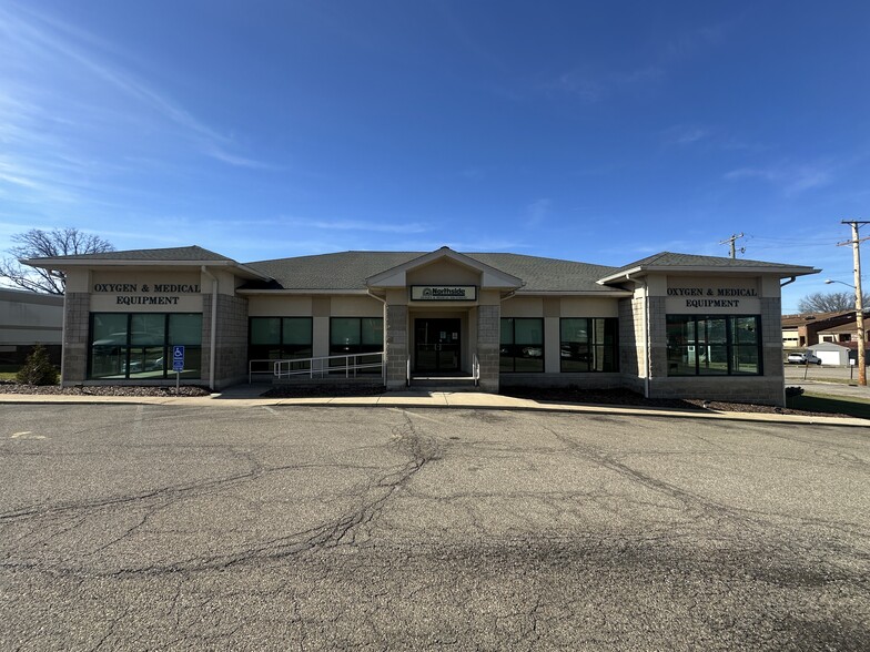 702 Wabash Ave, Zanesville, OH for lease - Primary Photo - Image 1 of 12