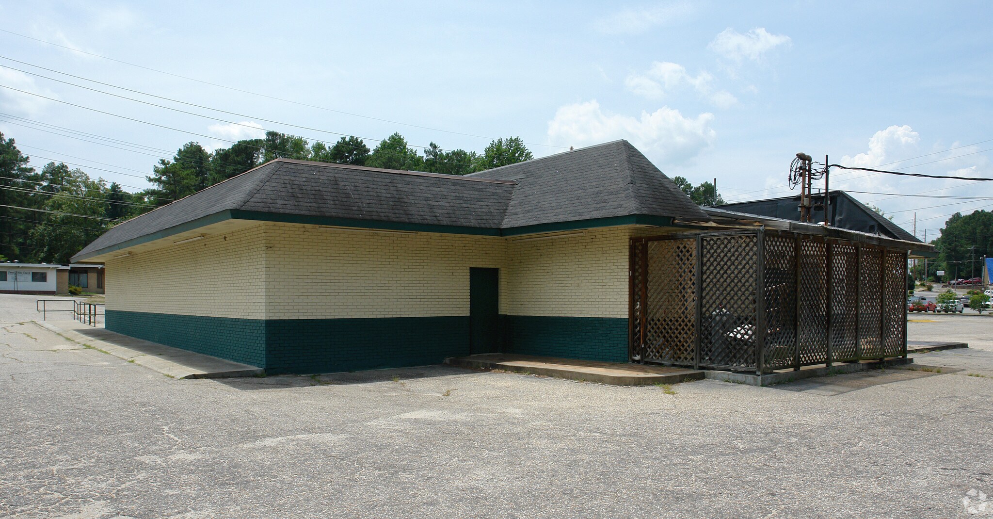 1342 Bragg Blvd, Fayetteville, NC 28301 Retail for Sale