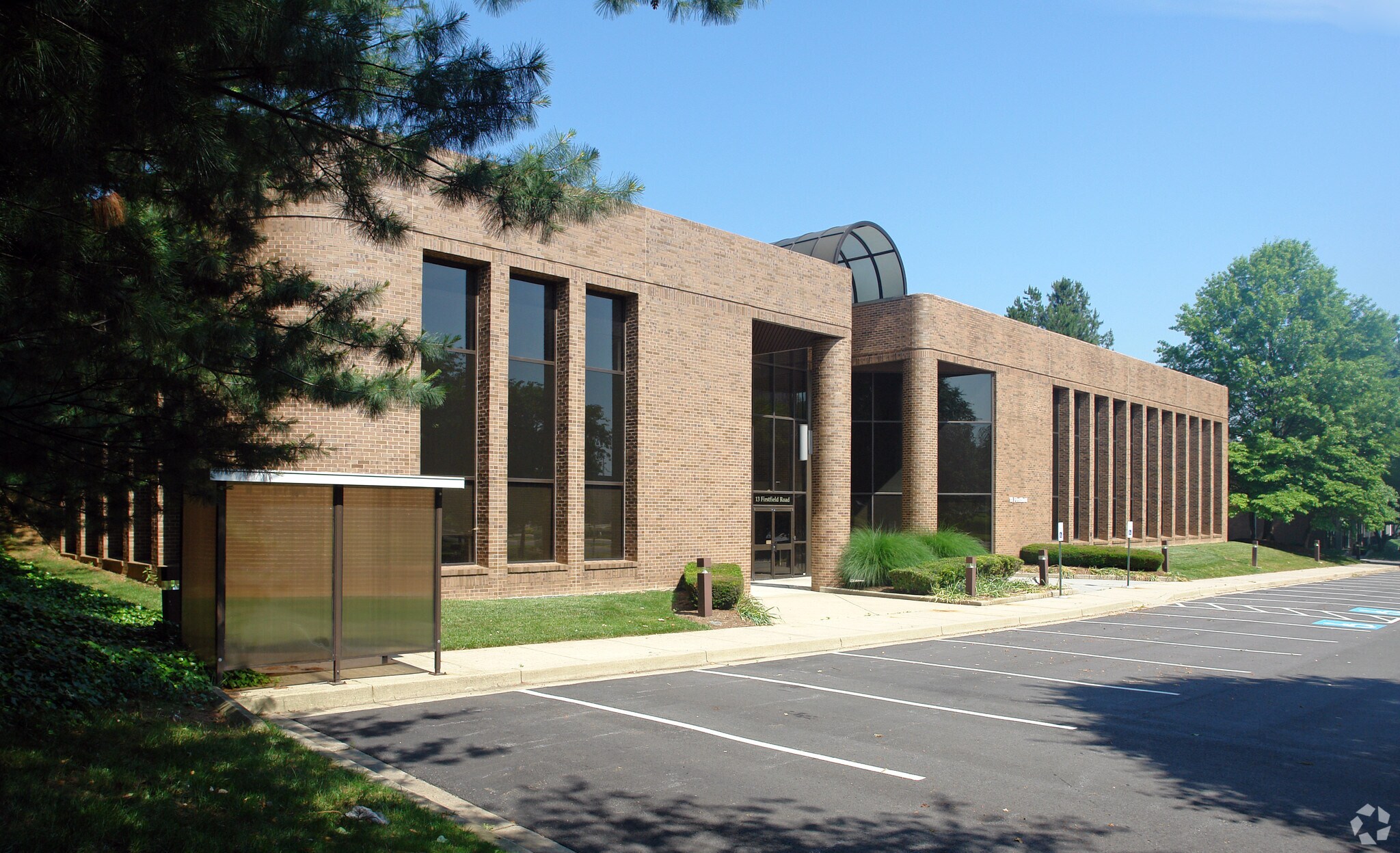 13 Firstfield Rd, Gaithersburg, MD for sale Primary Photo- Image 1 of 1