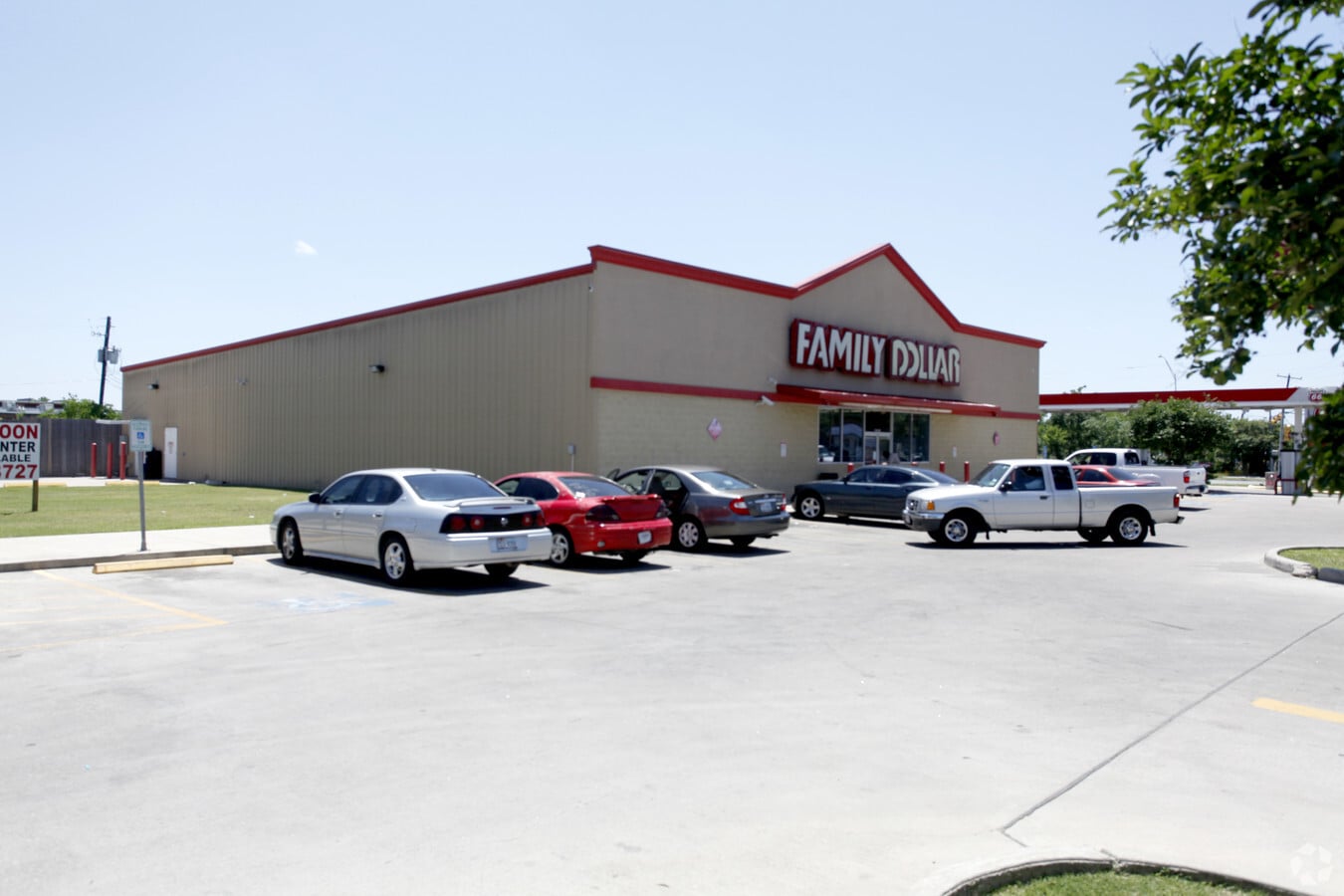 8303 Calhoun Rd, Houston, TX 77033 - Family Dollar | LoopNet