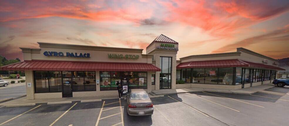 5312-5336 N Port Washington Rd, Glendale, WI for sale - Building Photo - Image 1 of 1