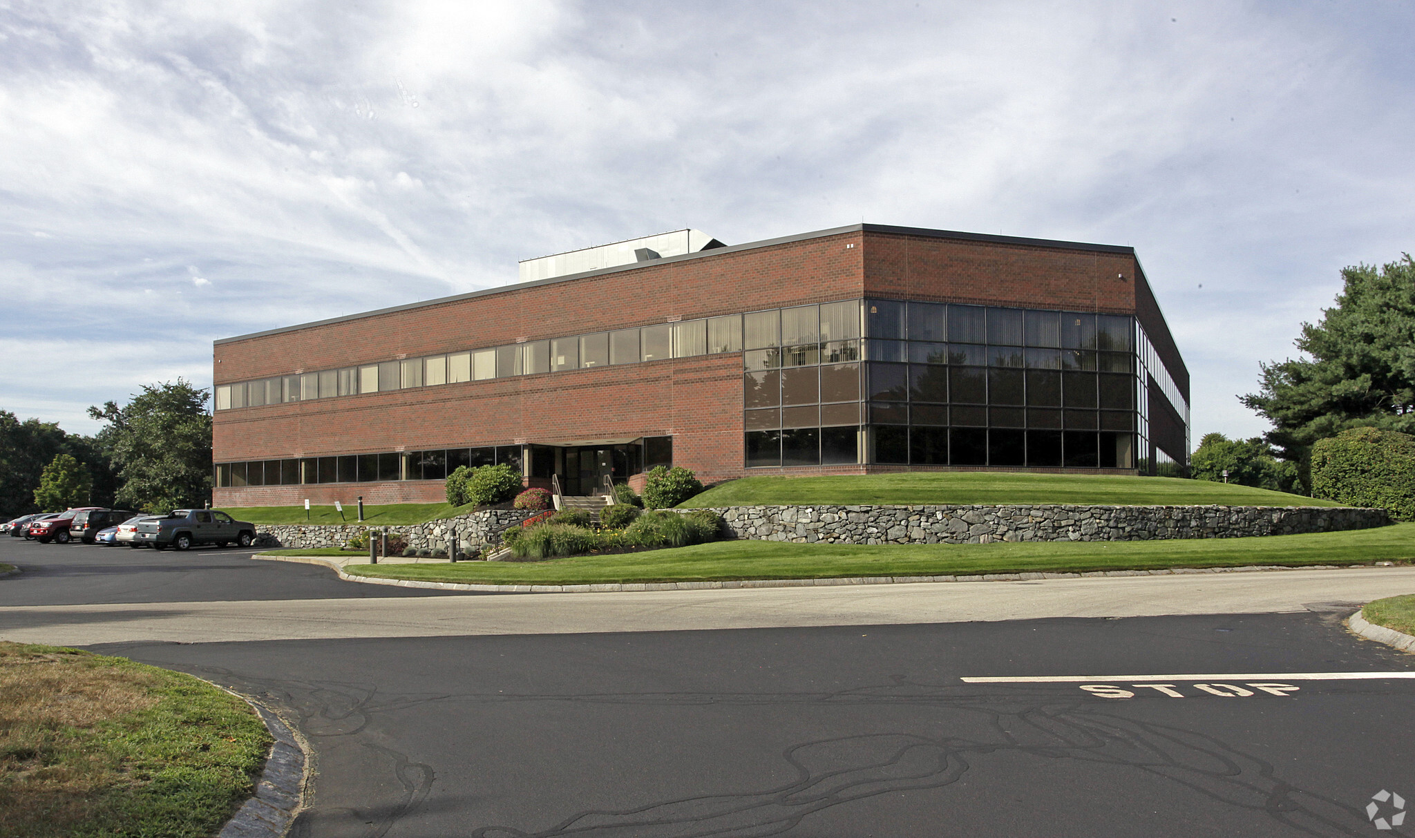 250 Apollo Dr, Chelmsford, MA for lease Building Photo- Image 1 of 10