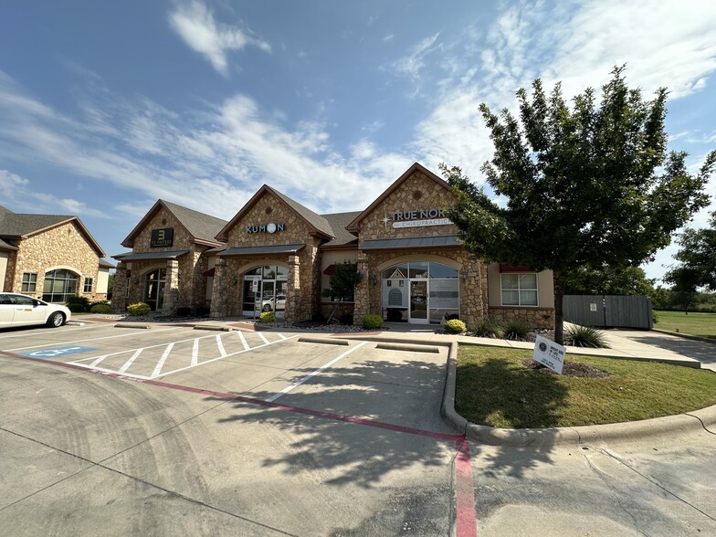 4324 Heritage Trace Pky, Fort Worth, TX for sale - Building Photo - Image 2 of 5