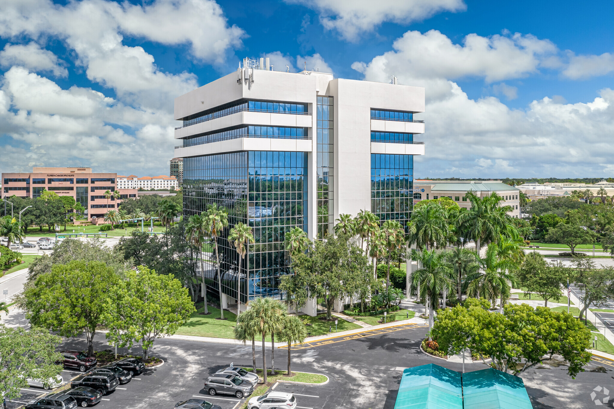 3300 Pga Blvd, Palm Beach Gardens, FL for lease Building Photo- Image 1 of 21