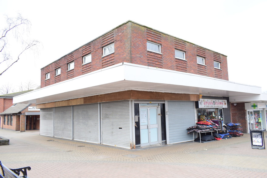 42-44 Market Sq, Oldham, GTM OL2 5QD - Royton Shopping Centre | LoopNet